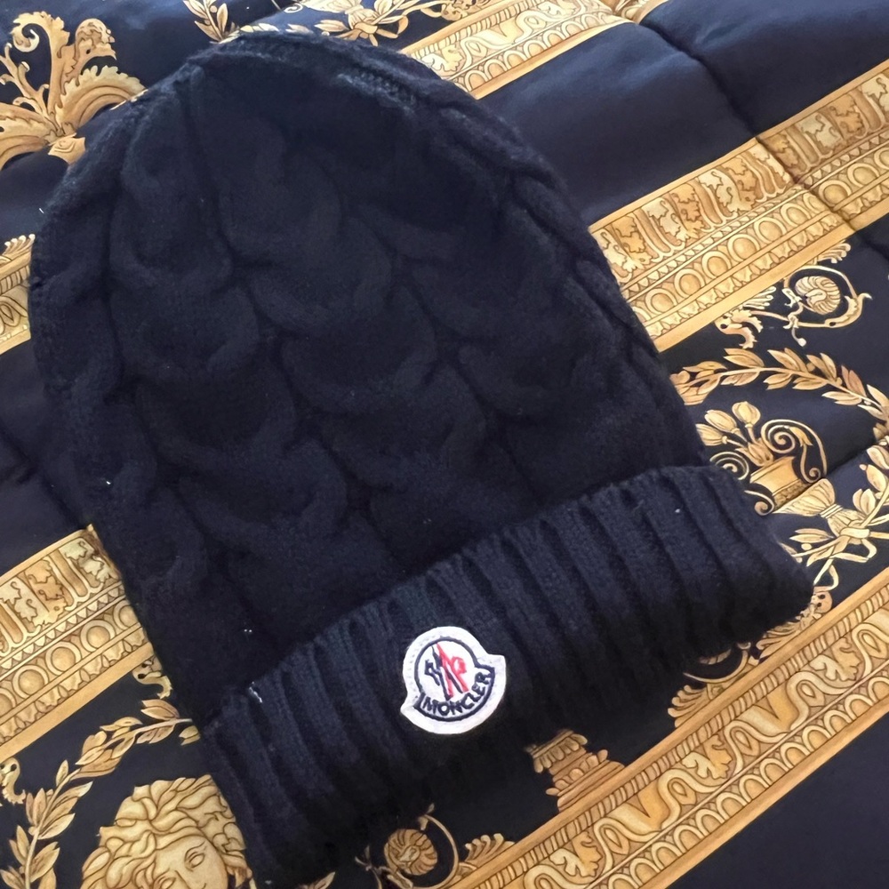 Unisex Monclair hat, one size fit